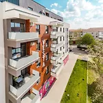 Luxury Vibes Near Iulius Mall