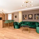 Luxury Vibes Near Iulius Mall