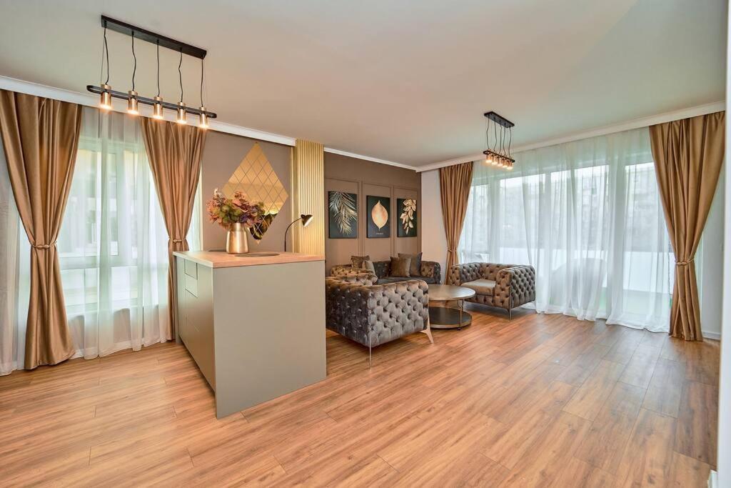 Luxury Vibes Near Iulius Mall Appartamento Timisoara
