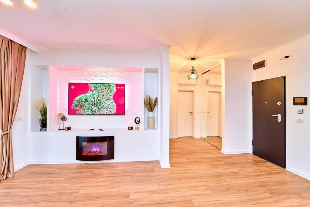 Luxury Vibes Near Iulius Mall Apartment