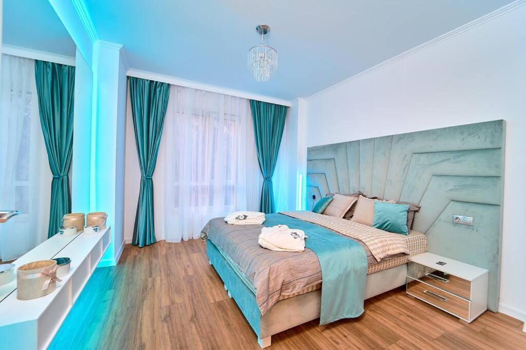 Luxury Vibes Near Iulius Mall Appartamento *
